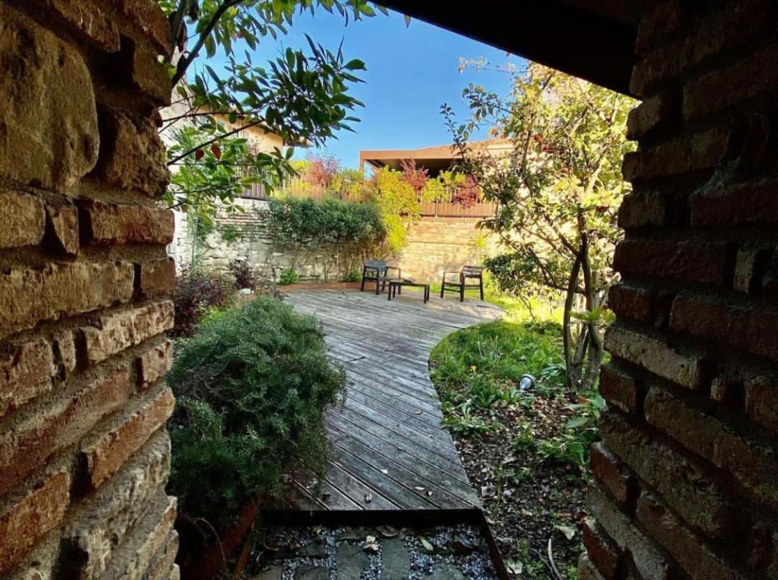 Il Giardino Sul Tetto B&B Guarene Exteriör bild