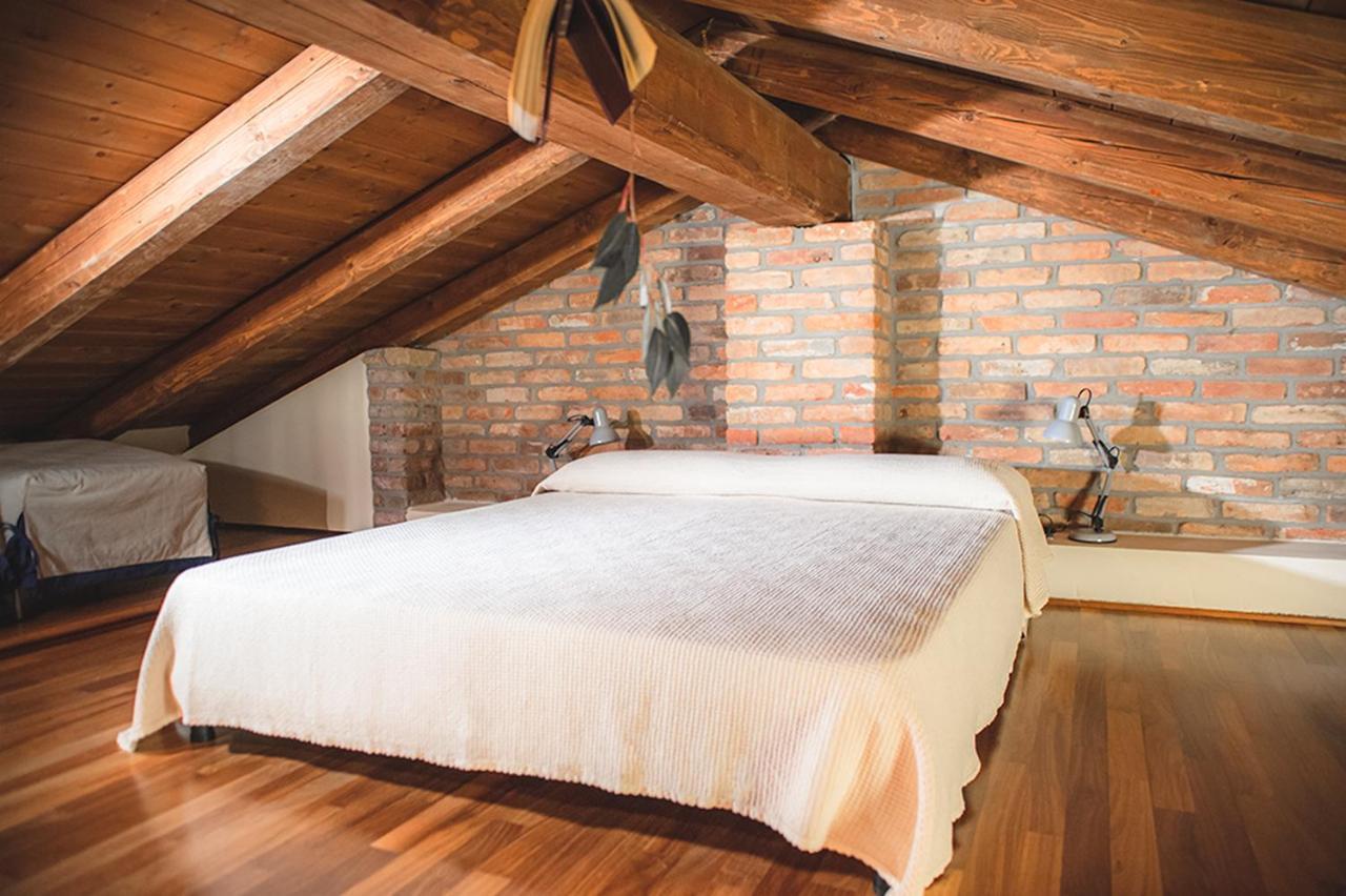 Il Giardino Sul Tetto B&B Guarene Exteriör bild